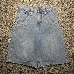 Alab Denim Jean Shorts Light Wash Distressed Raw Hem